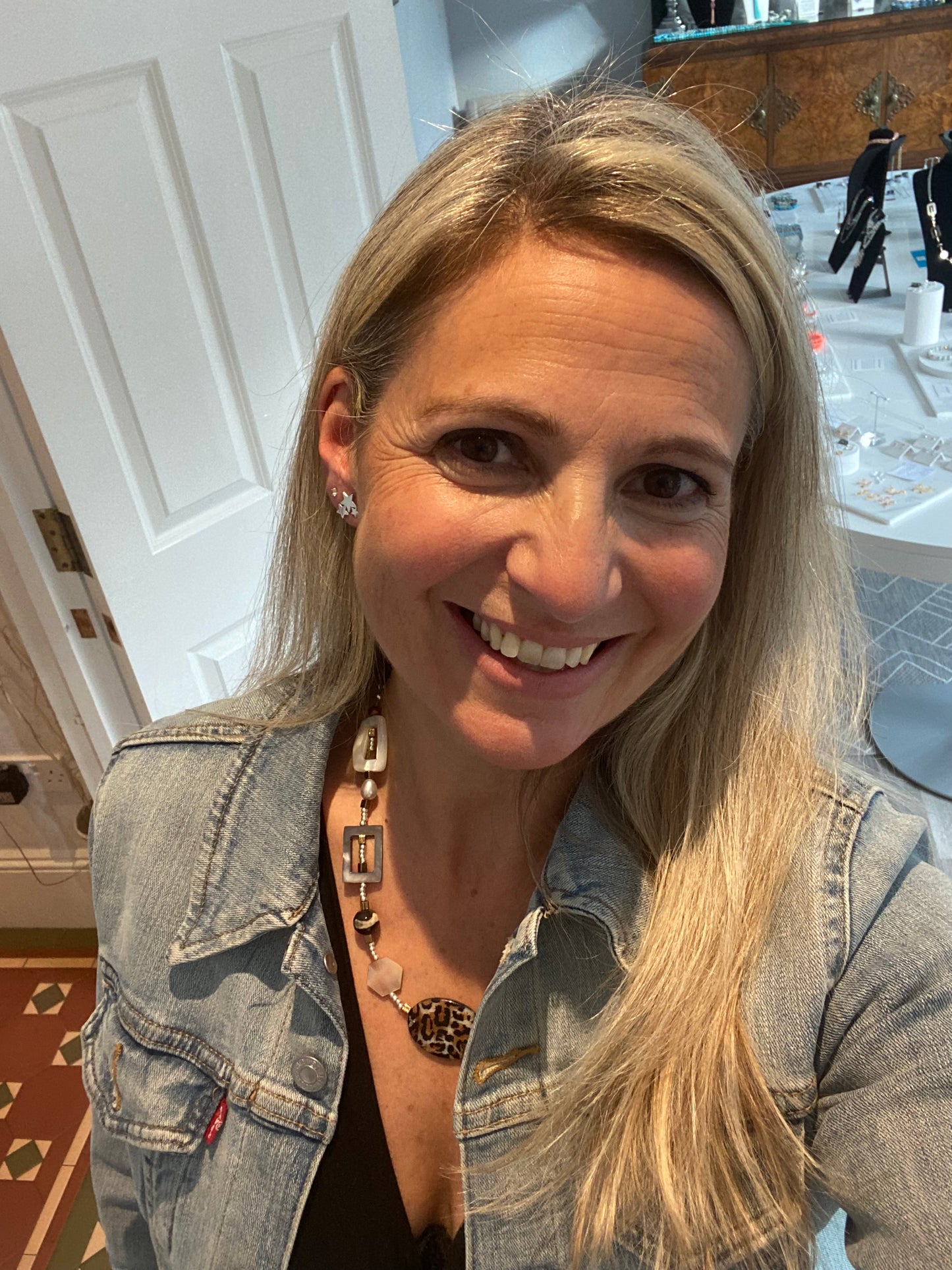 The Ultimate neutral necklace