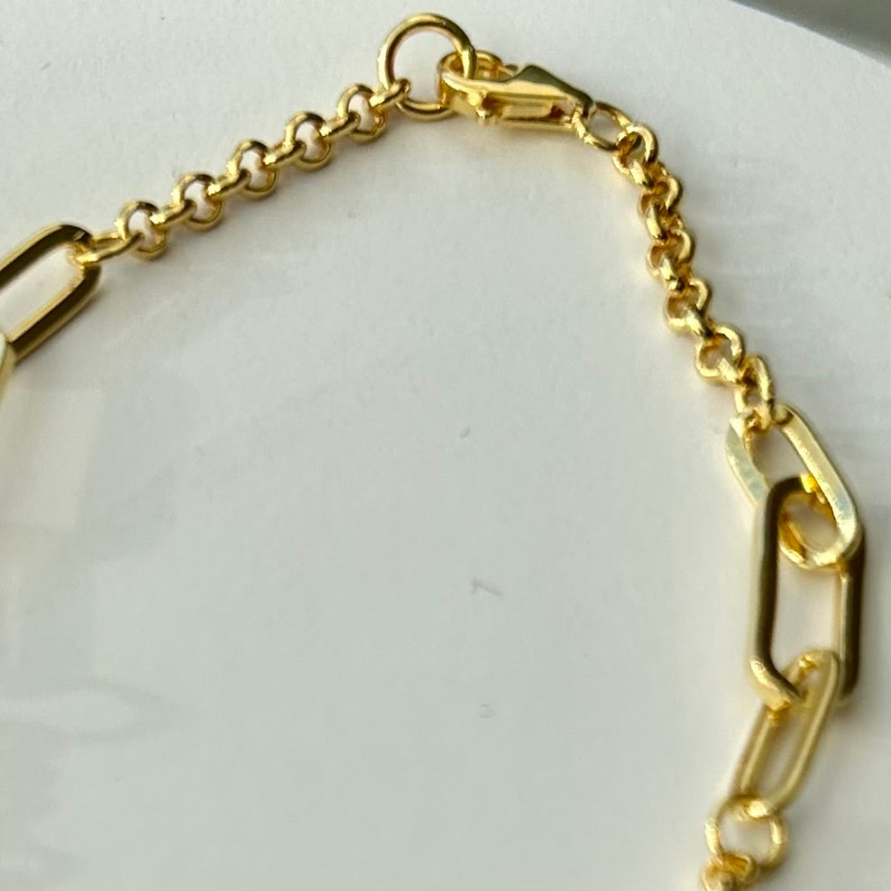 Gold oyster links bracelet