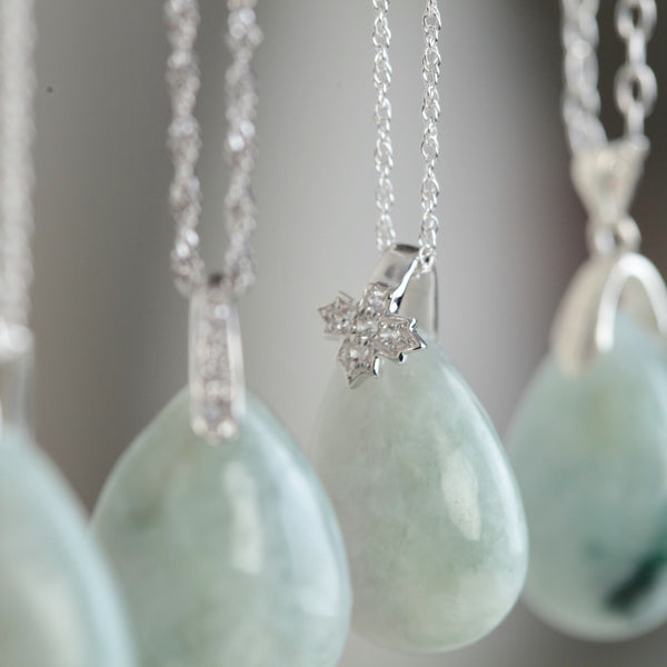 Jadeite pear drop pendant necklace