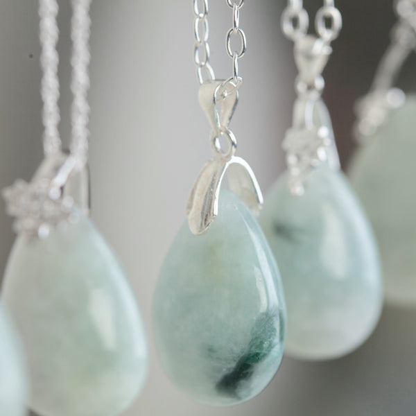 Jadeite pear drop pendant necklace