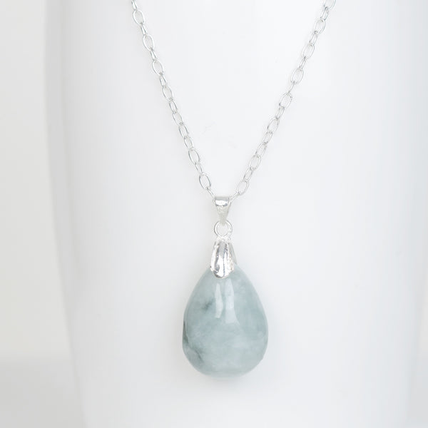 Jadeite pear drop pendant necklace