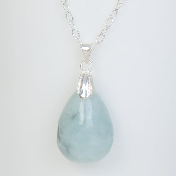 Jadeite pear drop pendant necklace