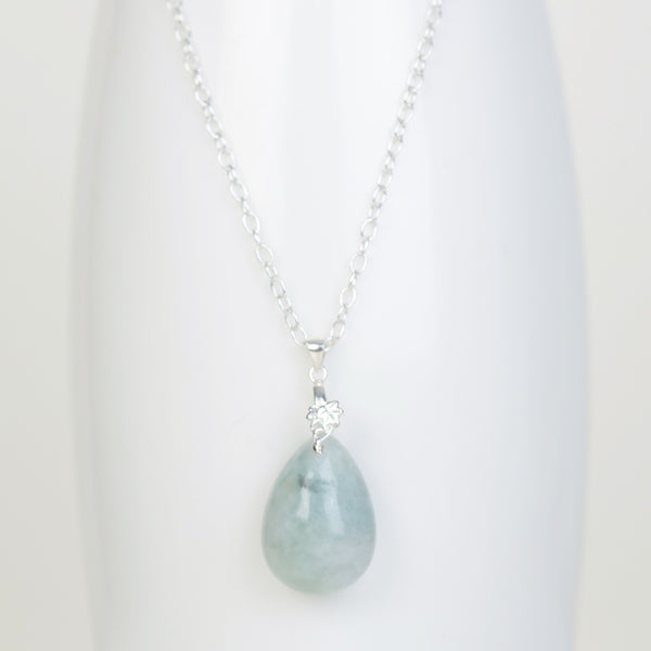 Jadeite pear drop pendant necklace