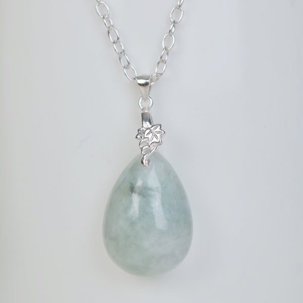 Jadeite pear drop pendant necklace