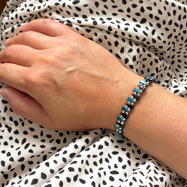 Czech glass arrow stretch bracelets