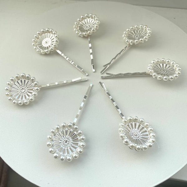 Pearl hair barrettes