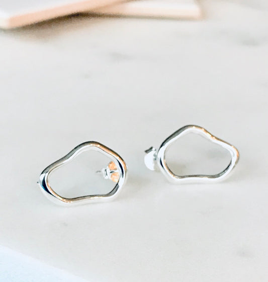 Asymmetric ring stud earrings