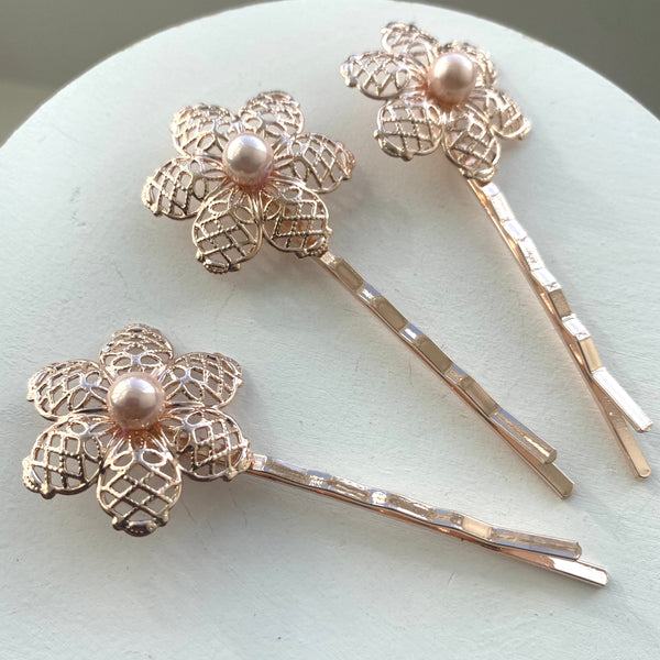 Pearl hair barrettes