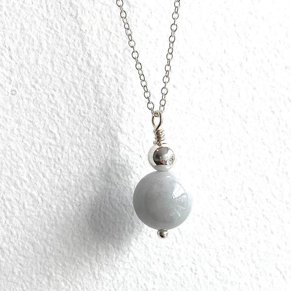 Jadeite single drop pendant necklaces