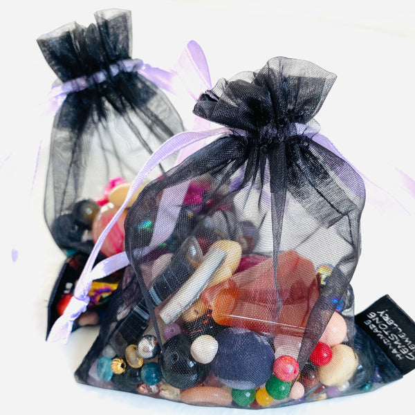 Crystal and bead scoop