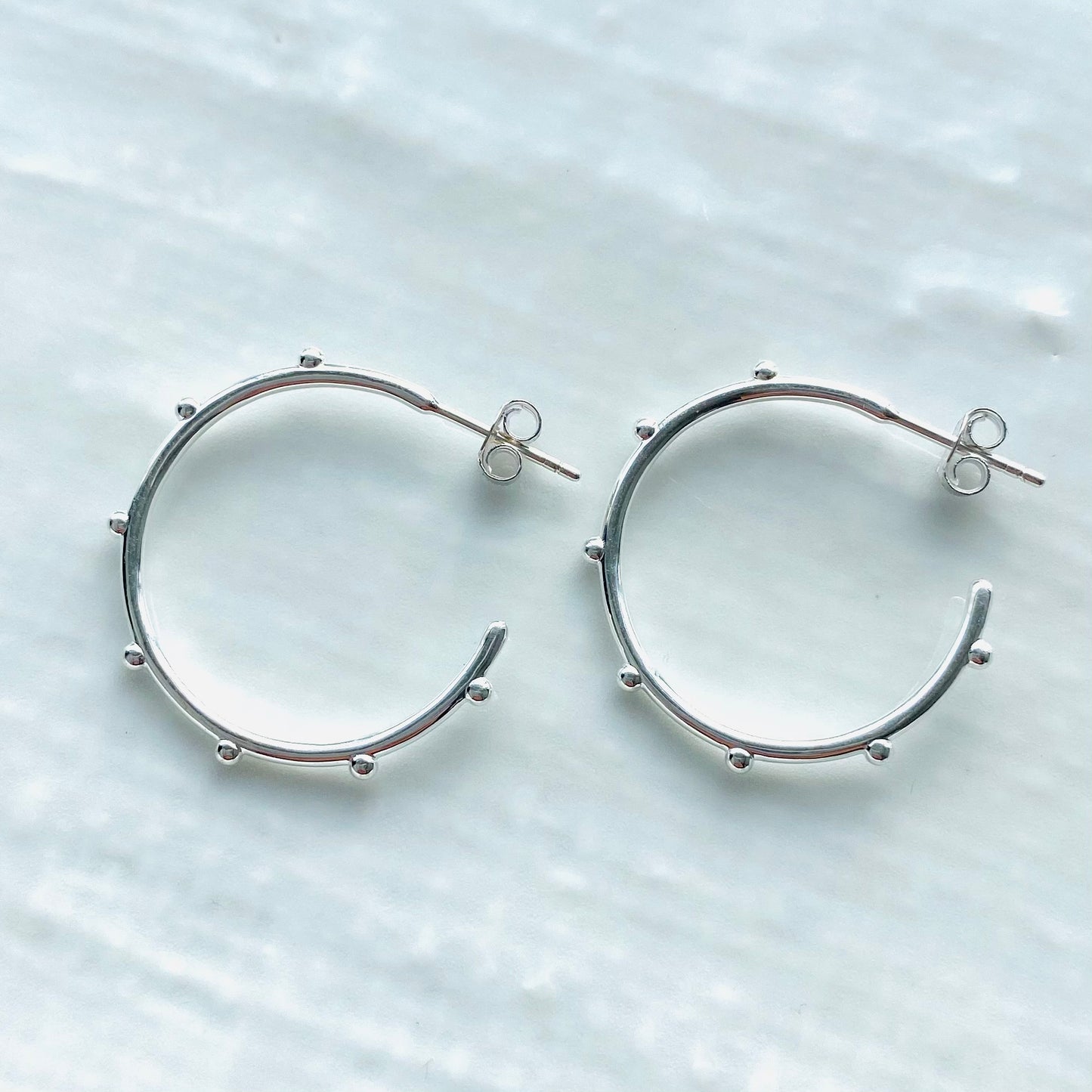 Stud end hoops