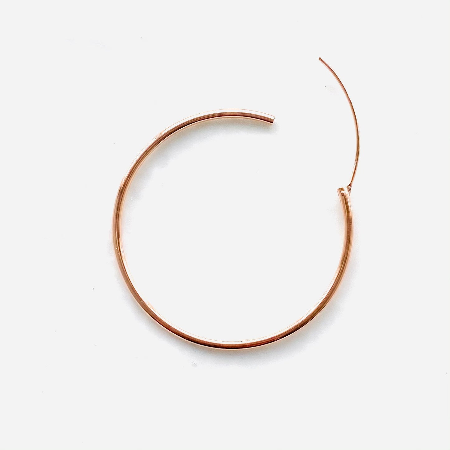 Seamless large hoops