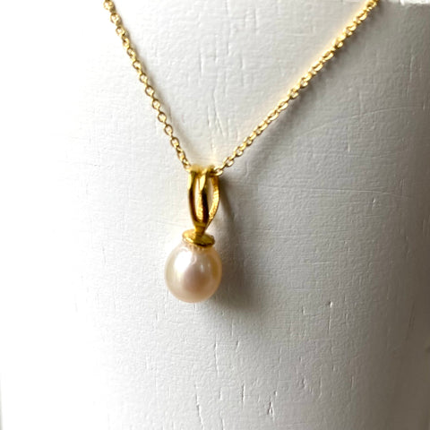 Pearl drop pendant