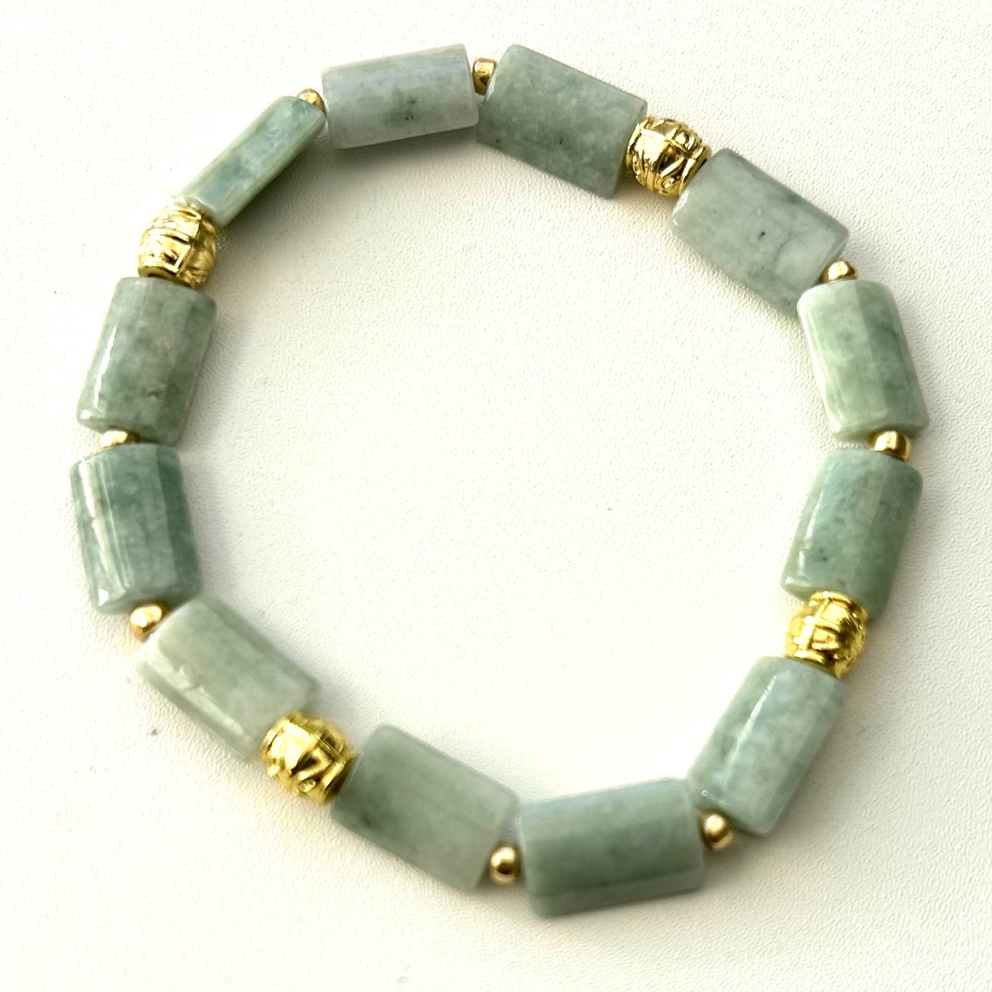 Natural jadeite and gold stacking bracelet