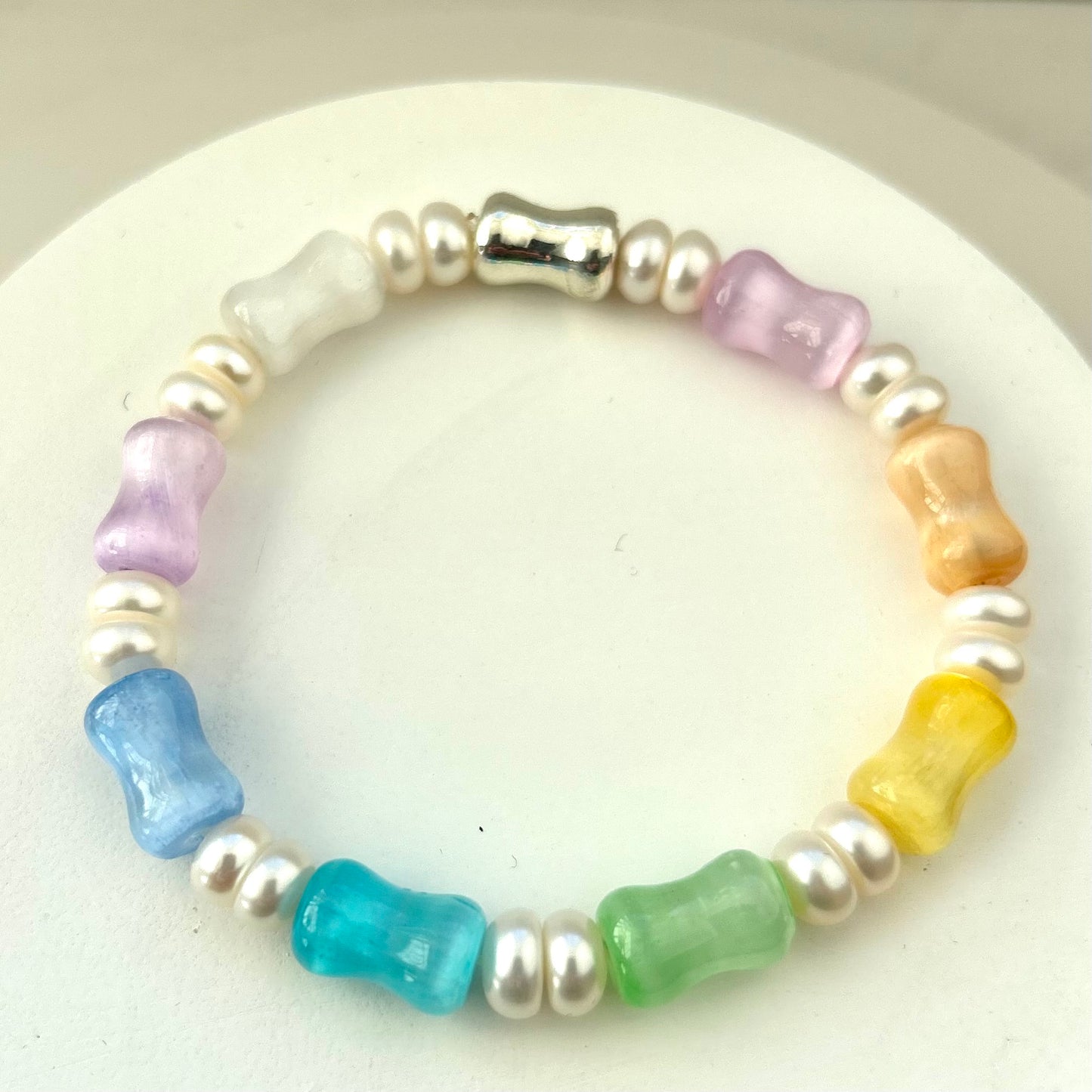 Stackable pearl and selenite bracelet