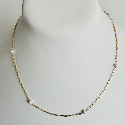 Pearl and gold links necklace