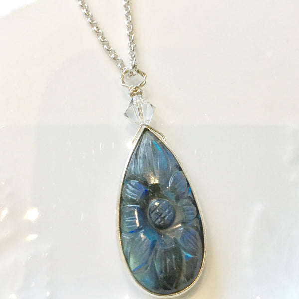 Reversible labradorite and sterling silver pendant necklace