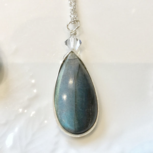 Reversible labradorite and sterling silver pendant necklace