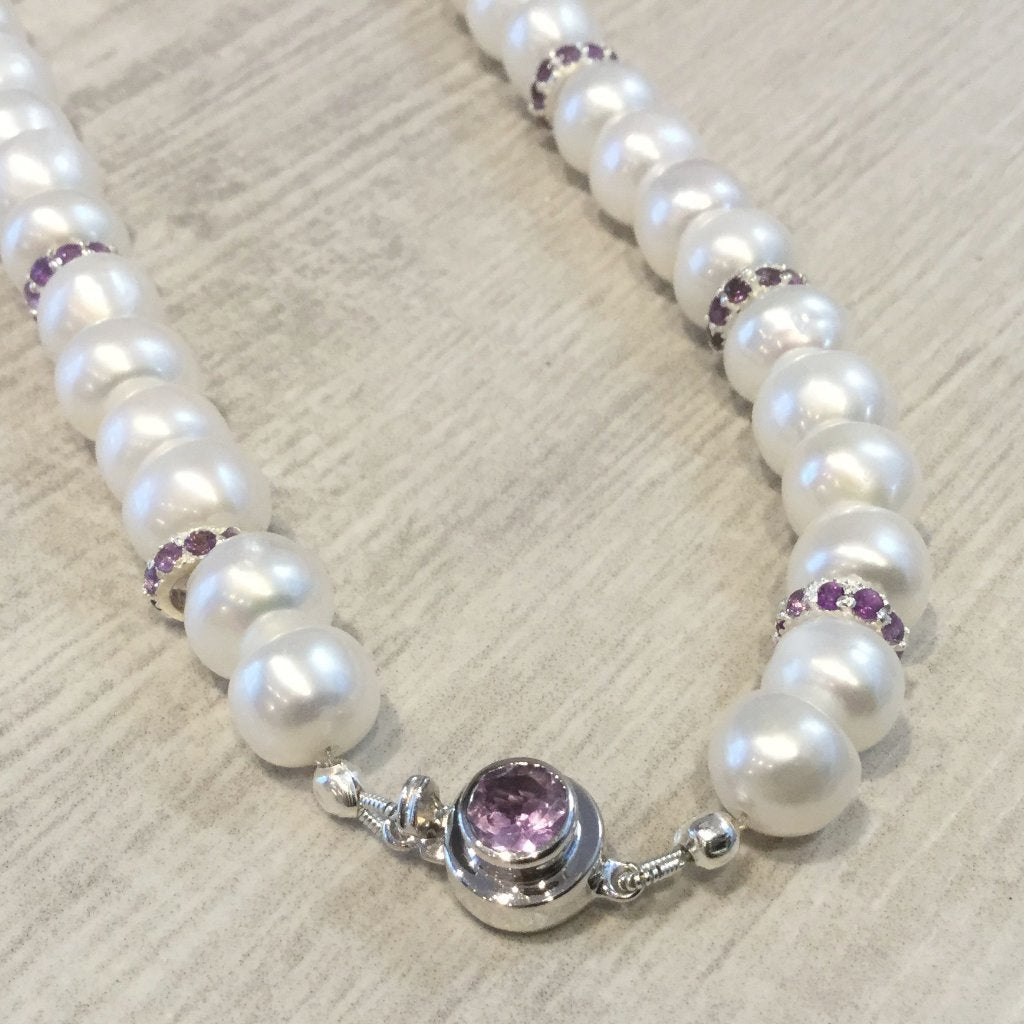 Ivory button pearl necklace with amethyst