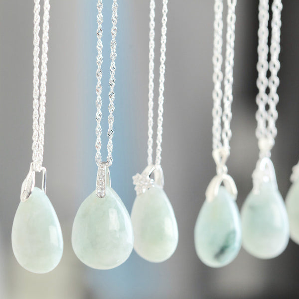 Jadeite pear drop pendant necklace