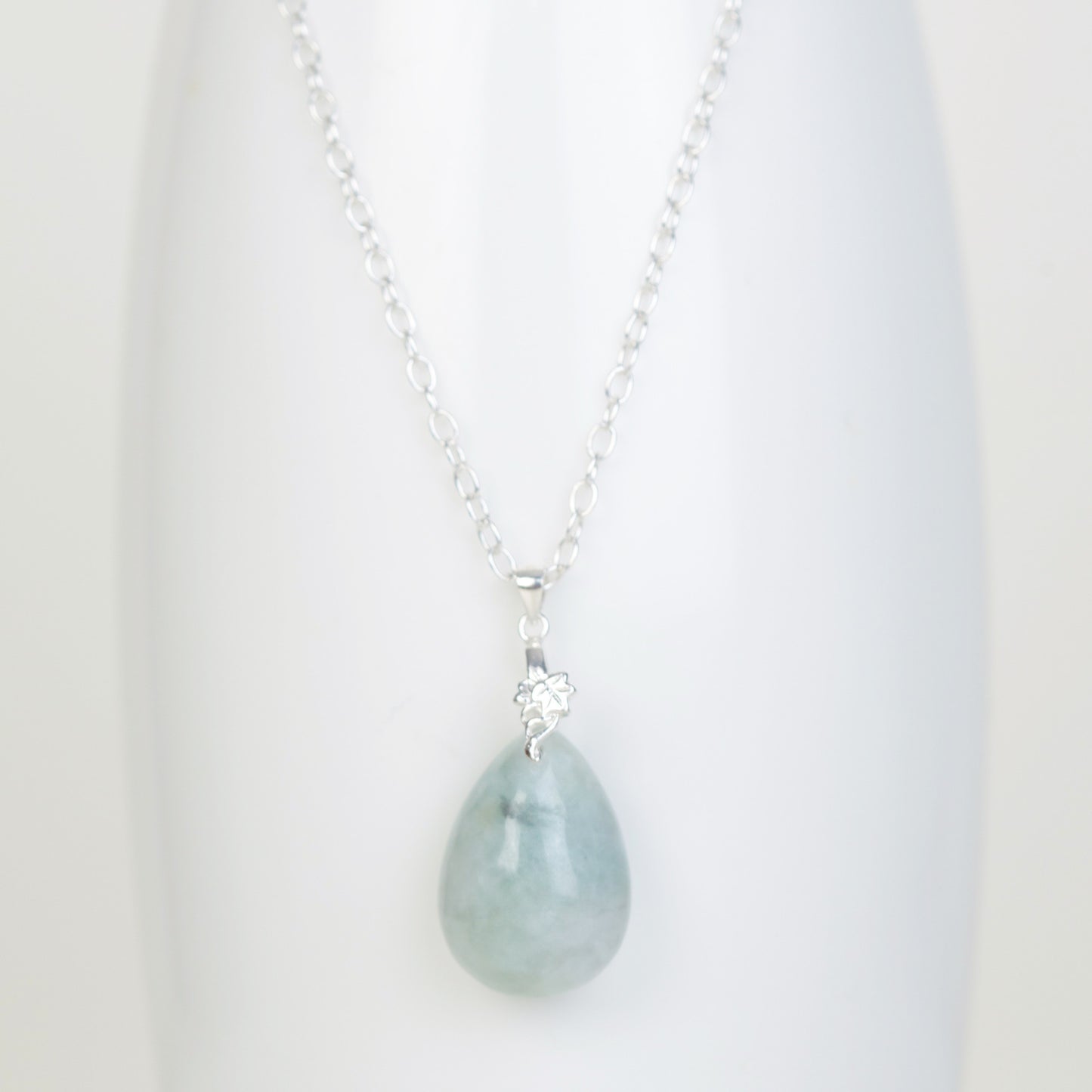 Jadeite pear drop pendant necklace