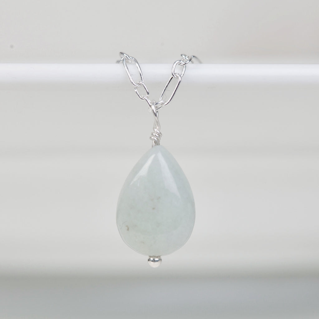 Jadeite small pear drop  necklace