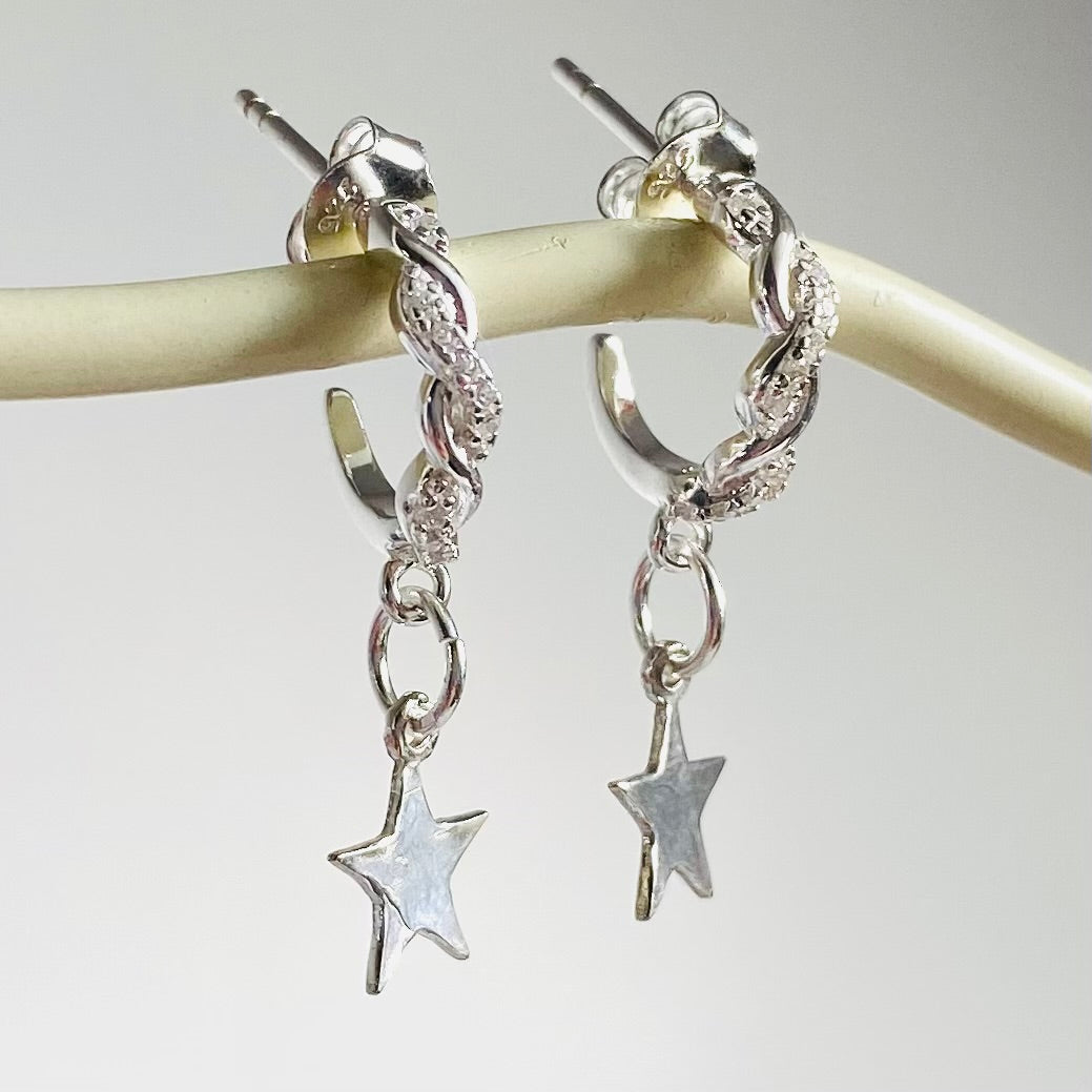 Huggie mini stars earrings