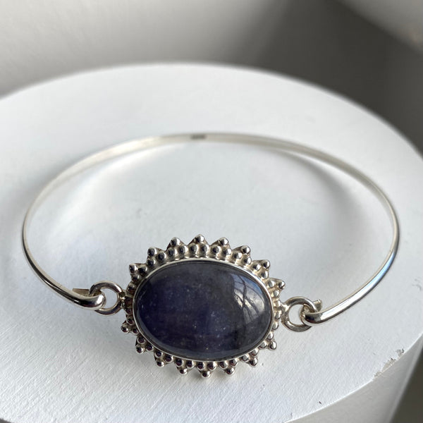 Tanzanite and sterling silver vintage style bangle