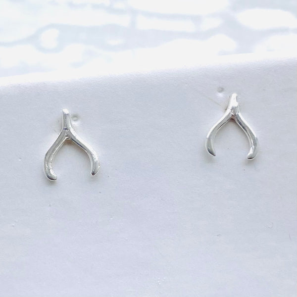 Mini wishbone stud earrings