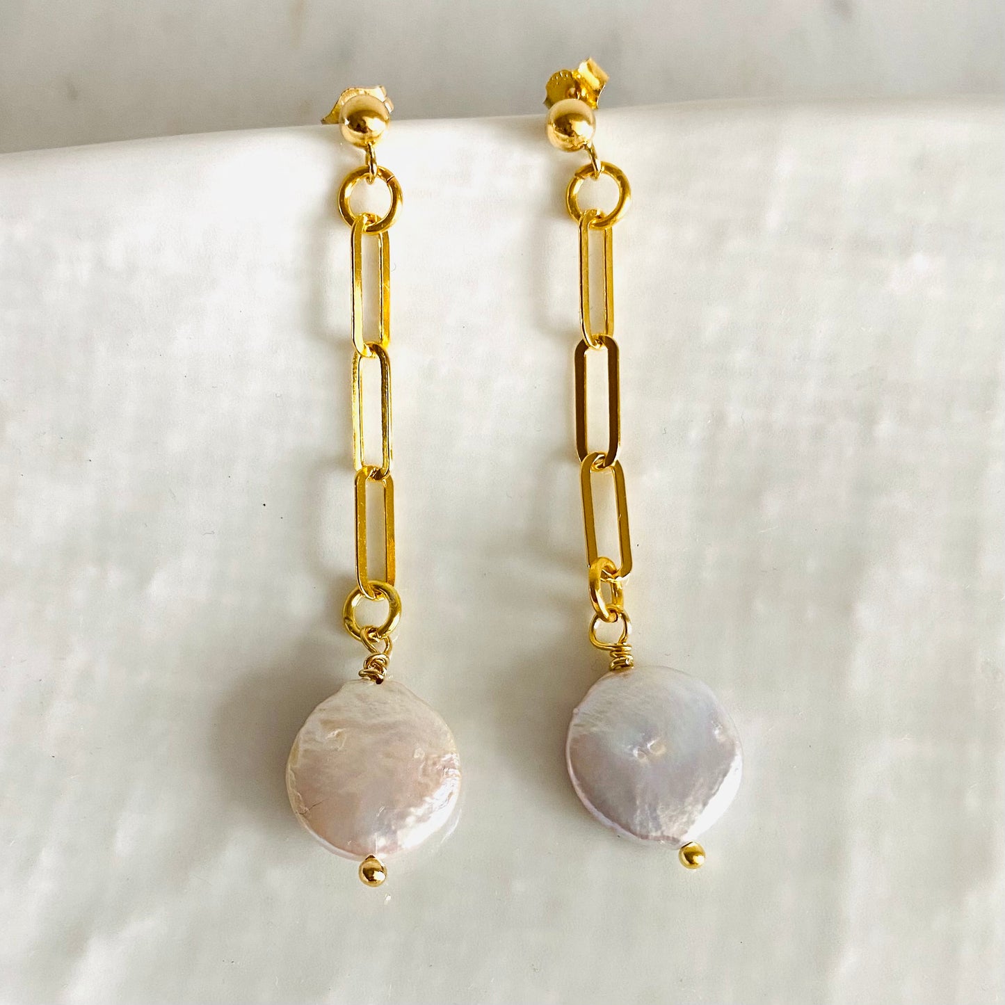 Flat link baroque pearl chain earrings